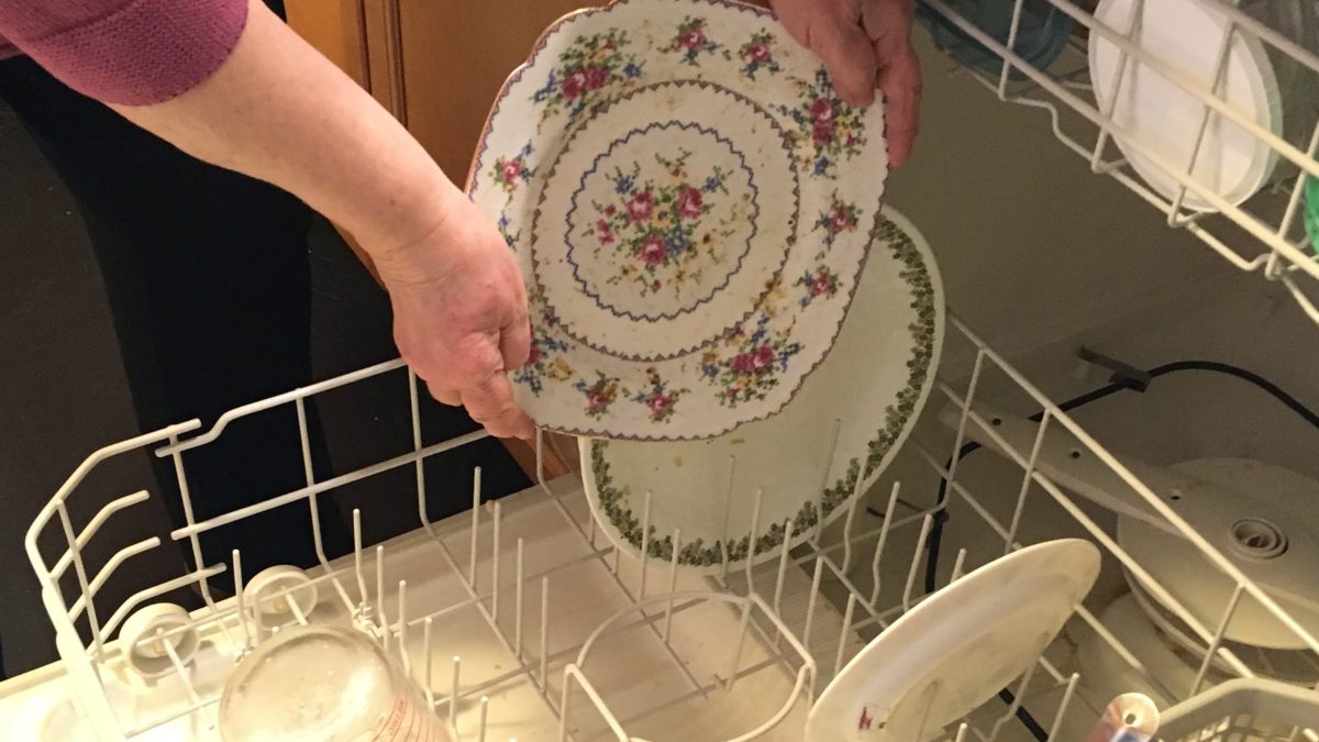 Can You Put Fine China In Dishwasher